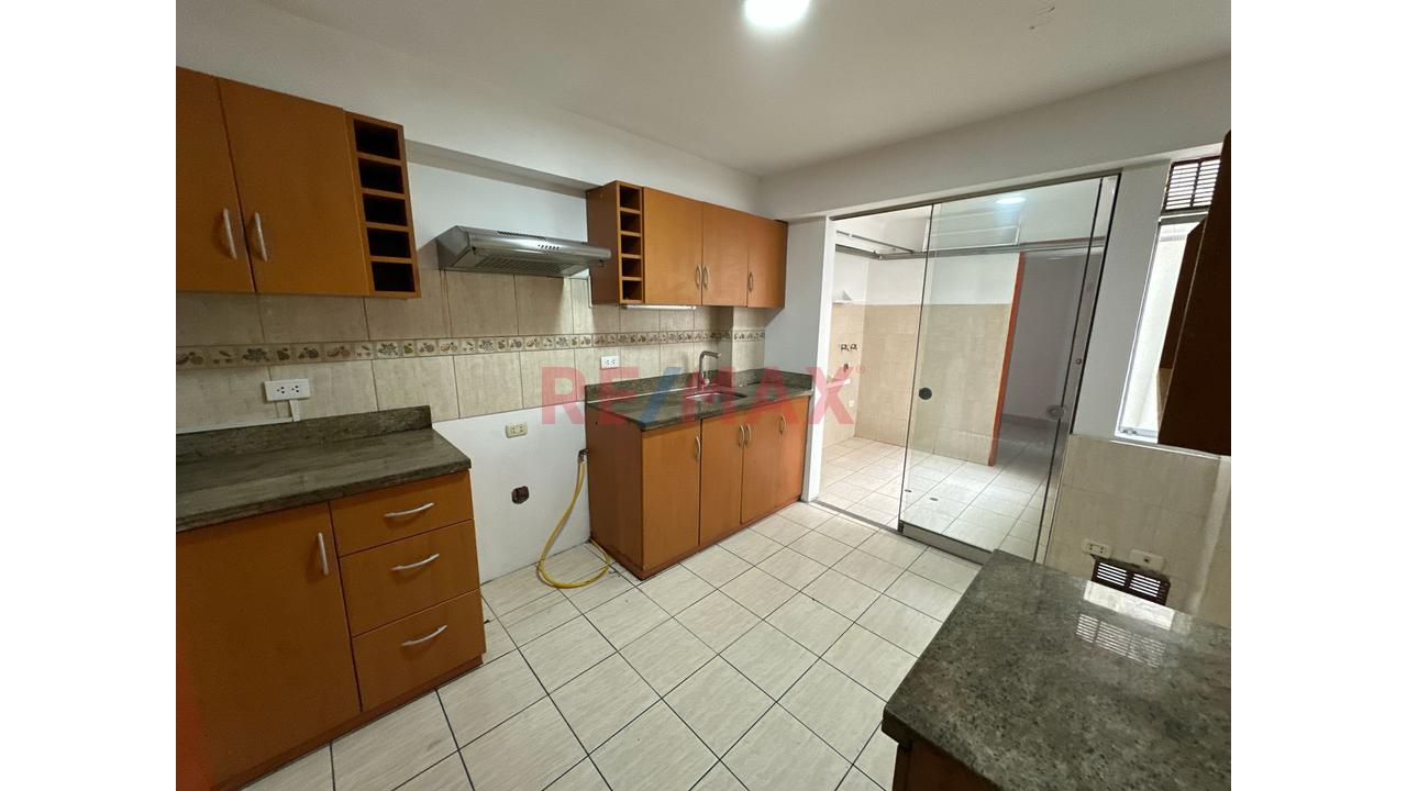 Se Alquila Amplio Departamento De 120 M² En Urbanización Chama, Santiago De Surco – S/ 3,200 - 4