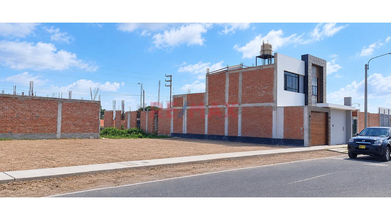 Construye El Hogar De Tus Sueños: Lote Estratégico De 120M² En Urbanización Villa Los Sauces, Pimentel - 3