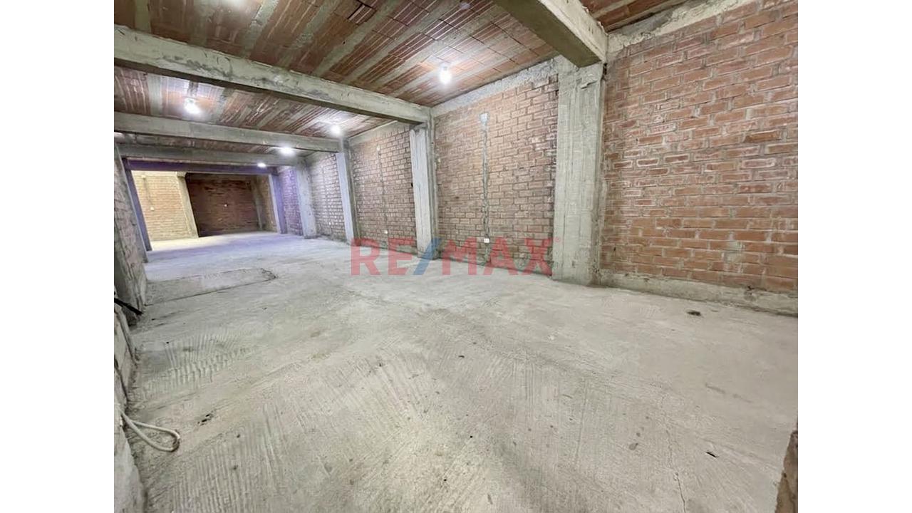 ¡Alquiler De Local Comercial 120M2 – Primer Piso | Los Olivos! - 6