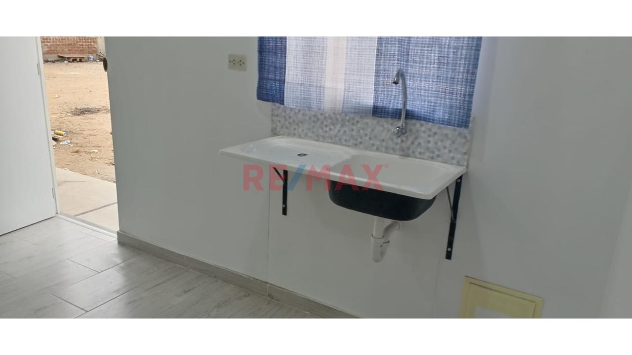 ¡Independízate Hoy! Estrena Tu Mini Departamento En Urb. Sol De La Alameda Real, Lambayeque - 8