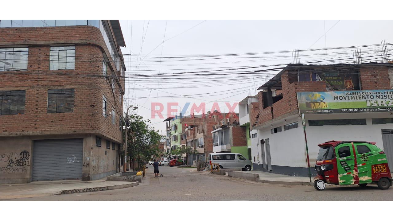 Alquiler De Departamento En San Juan De Lurigancho - 4
