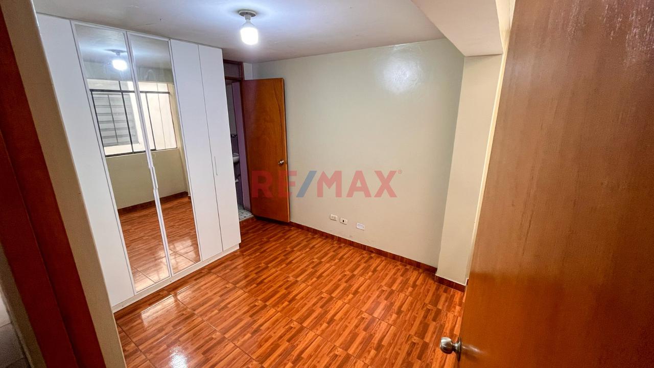 Venta De Departamento En El 3Ro Y 4To Piso En Ate De 210M2 - 8
