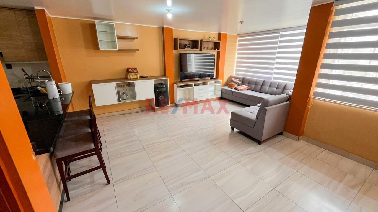 Venta De Departamento En El 3Ro Y 4To Piso En Ate De 210M2 - 3