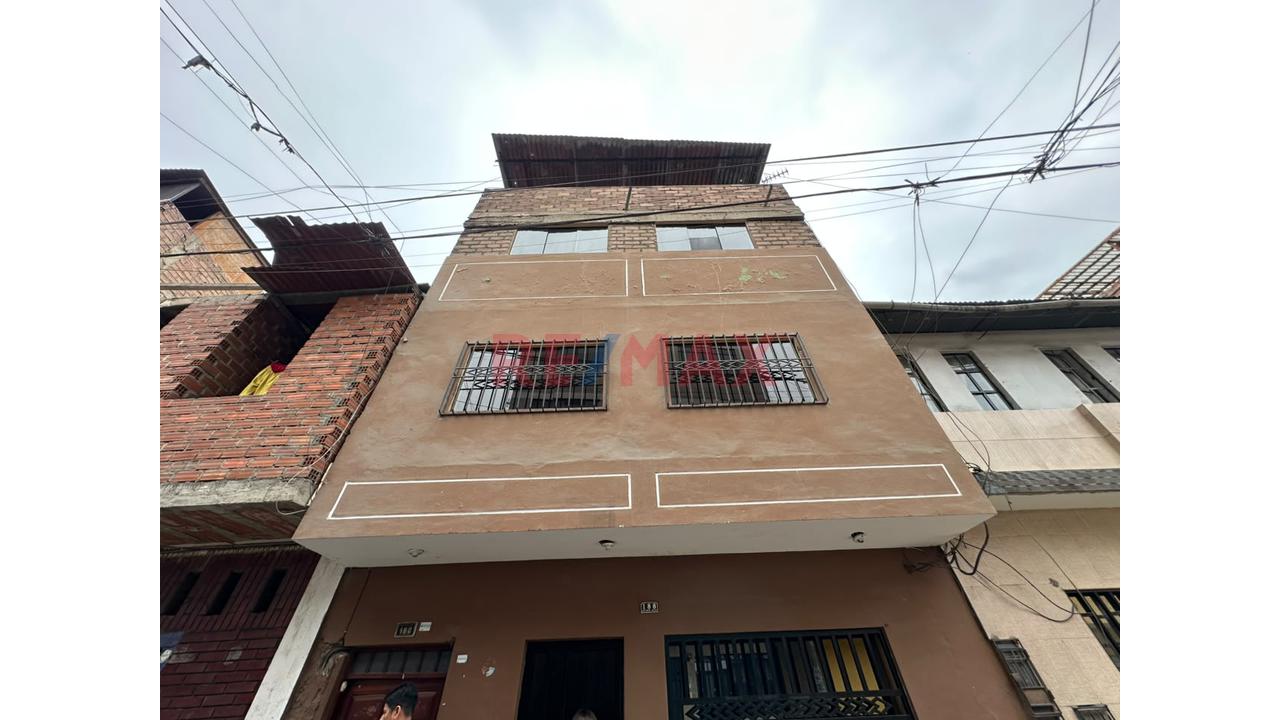 Casa 4 Pisos En El Agustino Cerca A Avenidas Principales - 8