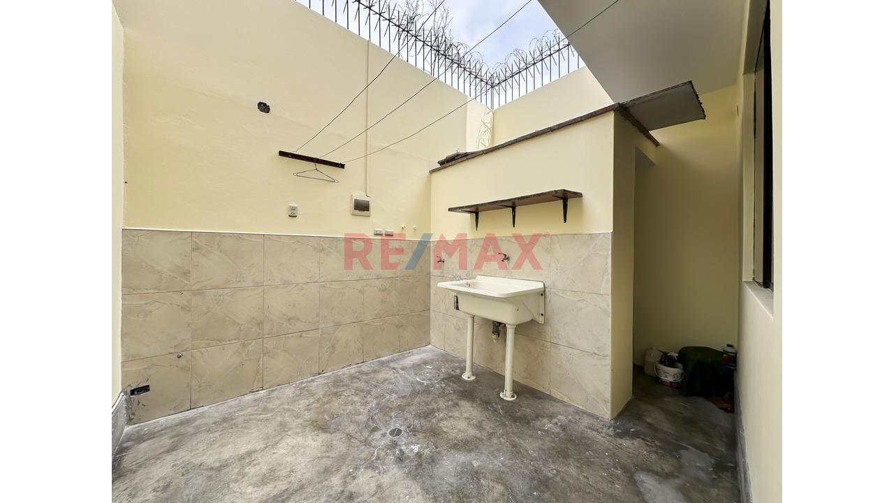 🏡 En Venta Departamento En Primer Piso – Santa Raquel, La Molina — foto 14