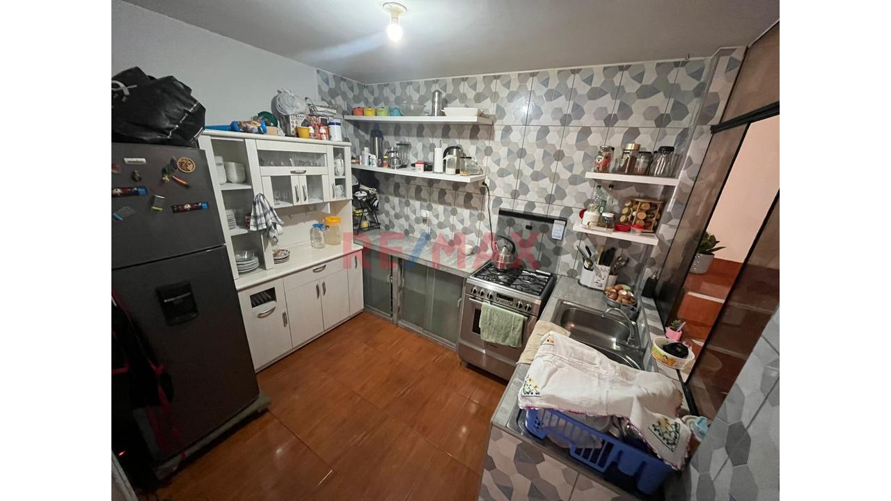 Venta Casa 3 Pisos Urb Villa Santa Maria - 2