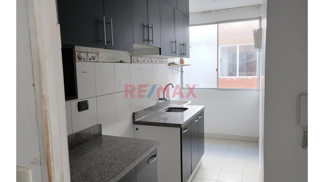 🏡 ¡Haz De Este Departamento Tu Nuevo Hogar En Urb. Los Parques De Piura! Alquiler A Unos Pasos De Hiperbodega Precio Uno - 1