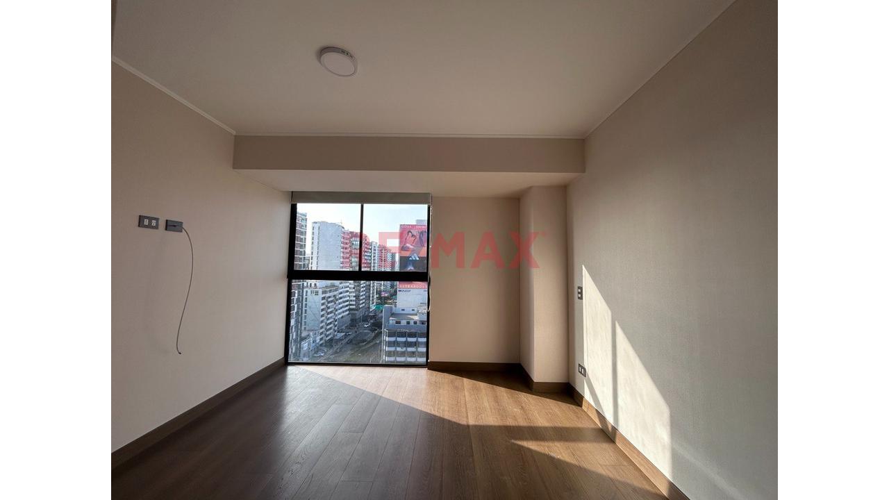 Alquiler San Isidro Av Arequipa , Piso 16 3 Habitaciones + Cochera Y Deposito - 7