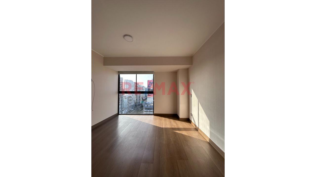 Alquiler San Isidro Av Arequipa , Piso 16 3 Habitaciones + Cochera Y Deposito - 5