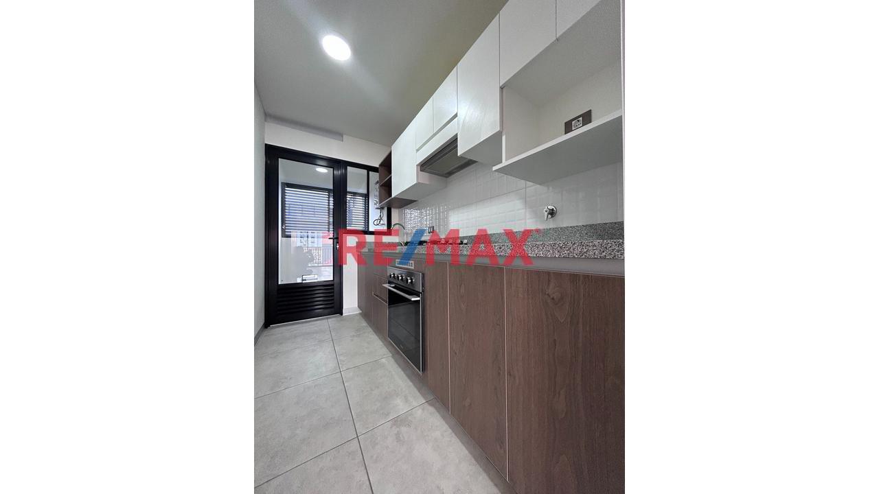 Alquiler San Isidro Av Arequipa , Piso 16 3 Habitaciones + Cochera Y Deposito - 1