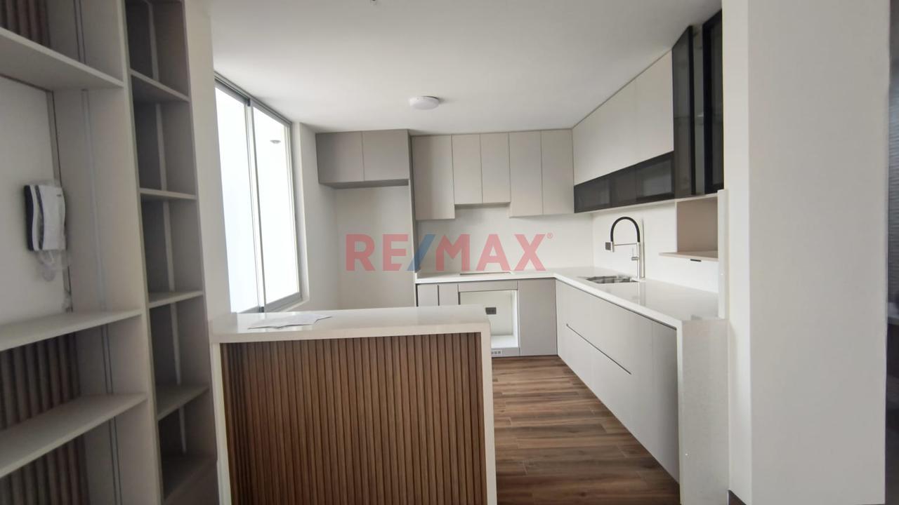 Vendo Lindos Departamentos En Urb. Las Buganvillas - 2