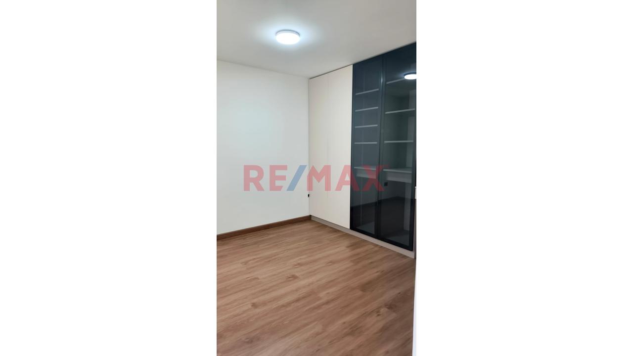 Vendo Amplio Departamento En Urb, Buganvillas - 5