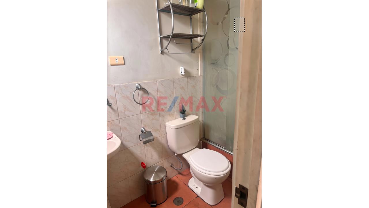 Venta De Departamento En 5To Piso En Condominio En San Isidro - 3