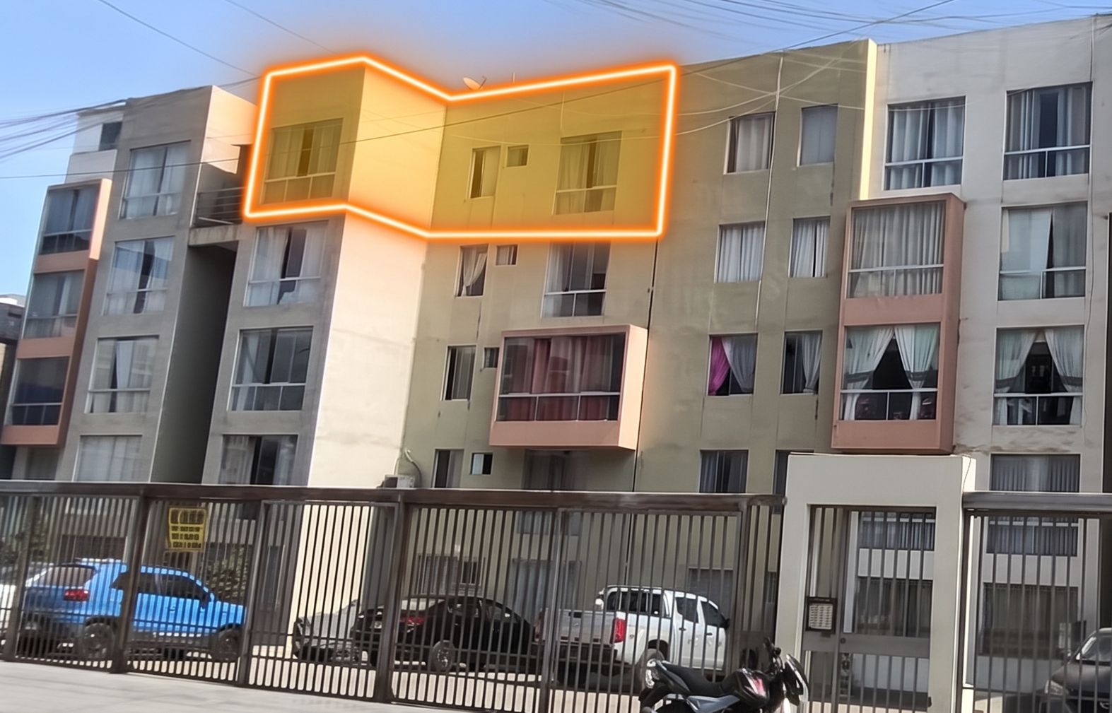 Venta De Departamento En 5To Piso En Condominio En San Isidro