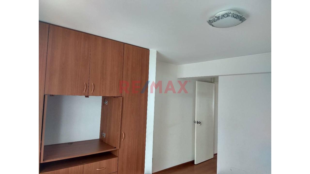 Triplex En Pueblo Libre: Amplitud, Privacidad Y Espacios Para Disfrutar En Familia — foto 11