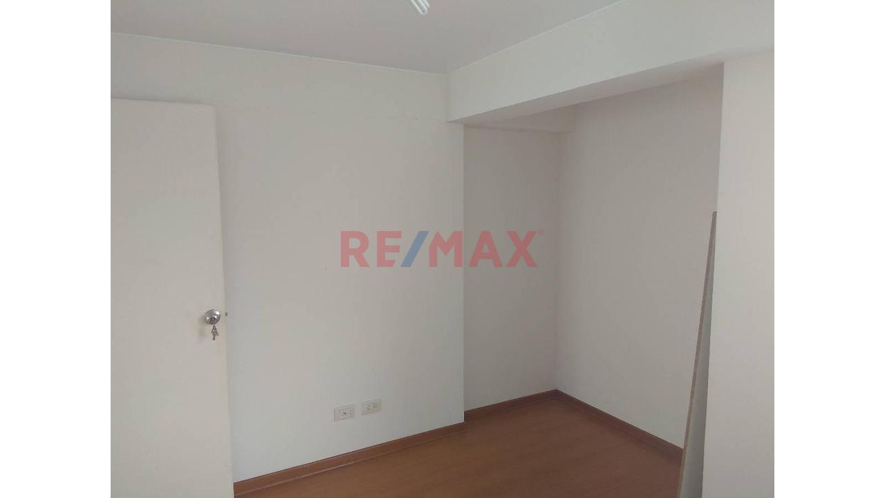 Triplex En Pueblo Libre: Amplitud, Privacidad Y Espacios Para Disfrutar En Familia — foto 13