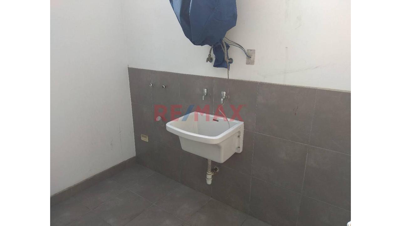 Triplex En Pueblo Libre: Amplitud, Privacidad Y Espacios Para Disfrutar En Familia — foto 15