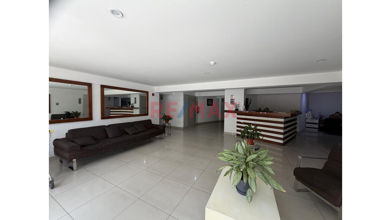 Venta De Departamento En Breña - 14