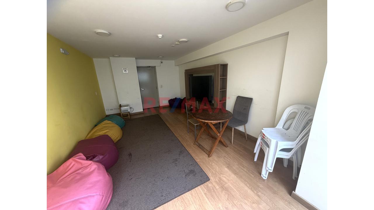 Venta De Departamento En Breña - 10