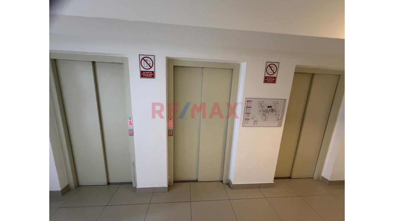 Venta De Departamento En Breña - 16