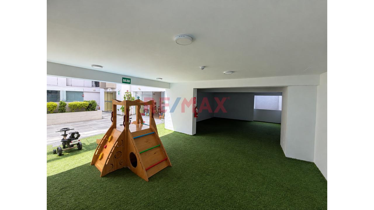 Venta De Departamento En Breña - 11