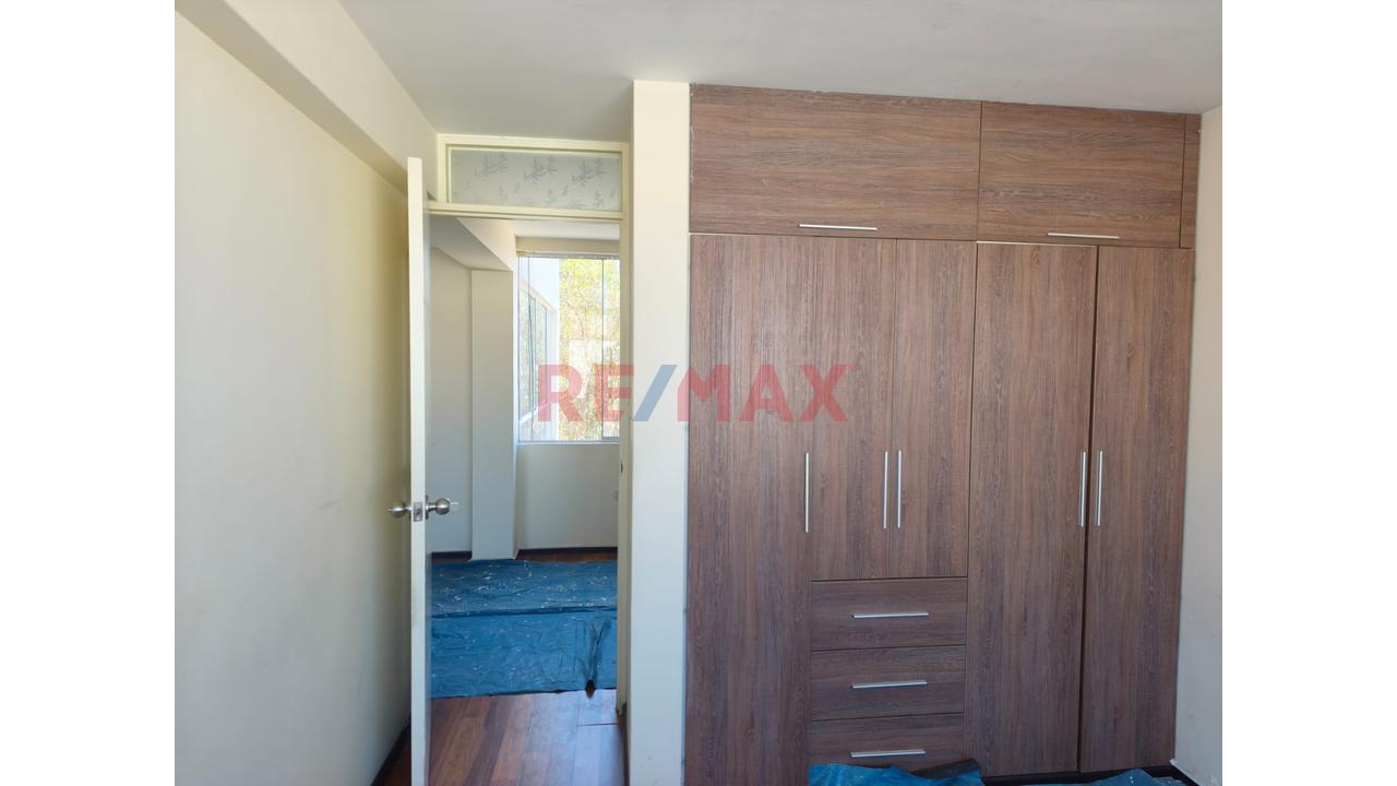 Alquiler Departamento Segundo Piso C/Cochera Por Plaza Yanahuara — foto 13