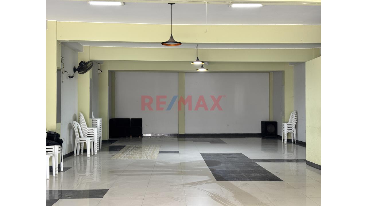 Local Comercial En Alquiler En Villa María Del Triunfo | 139 M² — foto 3
