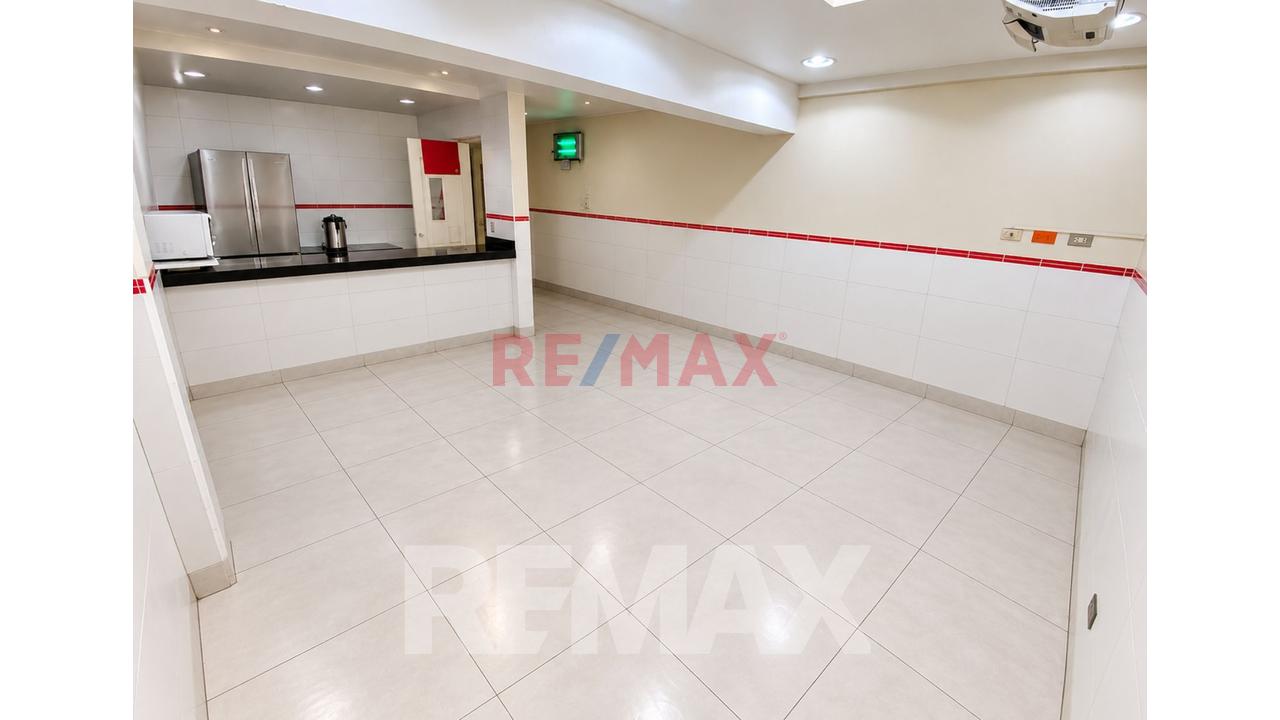 Se Vende Local Industrial Para Producción De Alimentos En Ate — foto 15