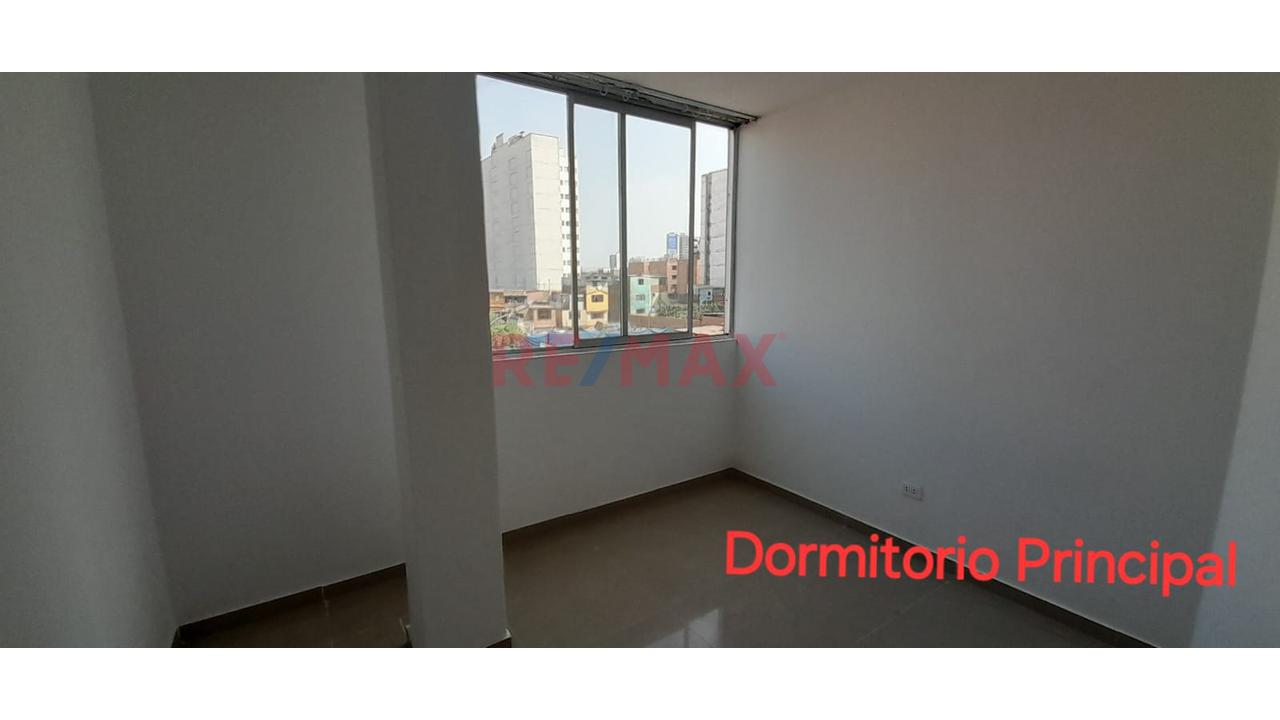 Se Vende Departamento Con Excelente Ubicación En Breña - 9