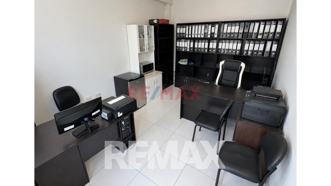 Alquiler De Local Industrial En Ancon - 14