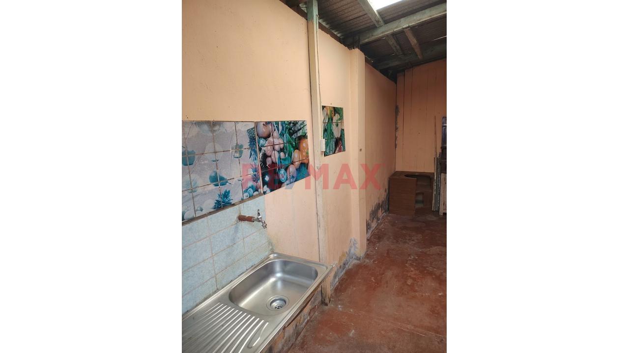 Casa Antigua Lista Para Remodelar - 3