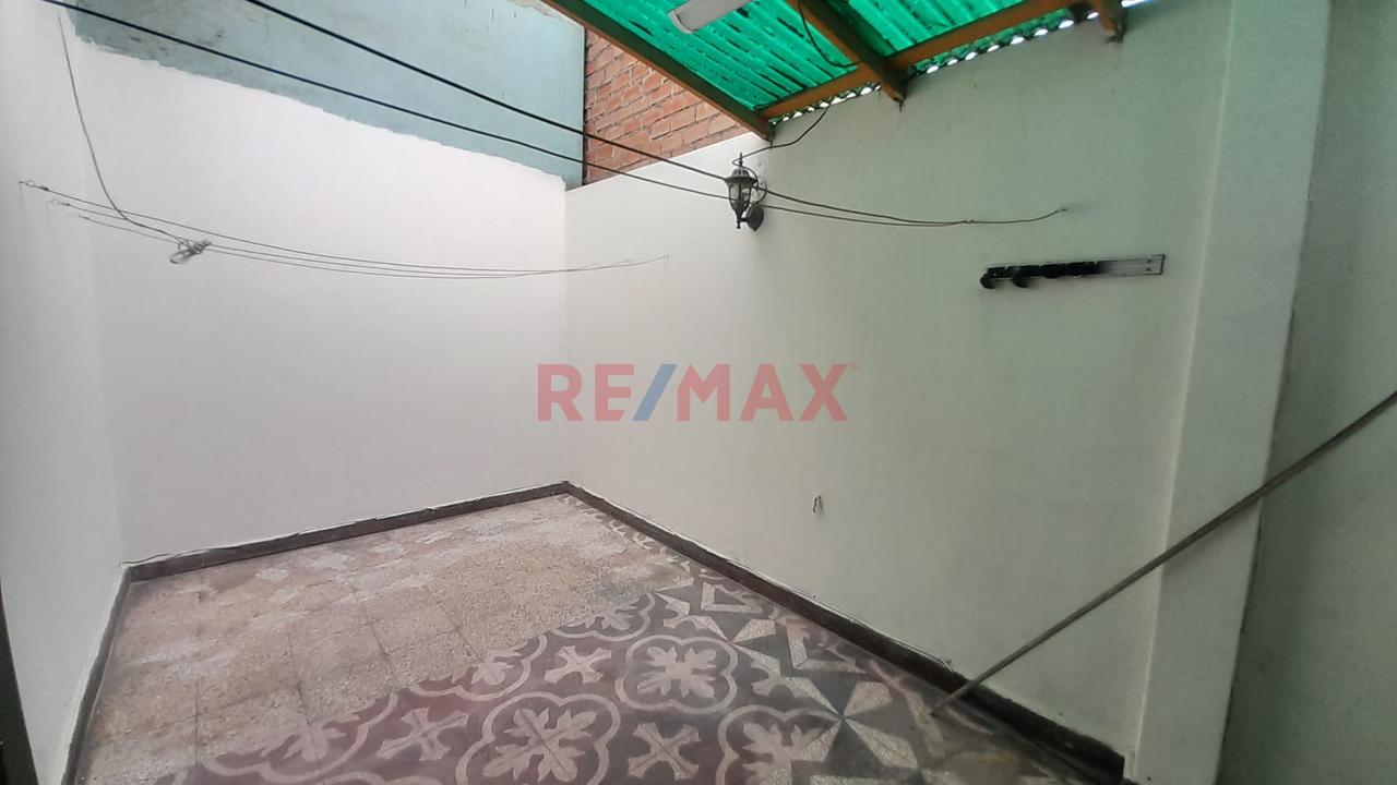 Venta De Amplio Departamento En Urb. El Naranjal – San Martín De Porres - 7