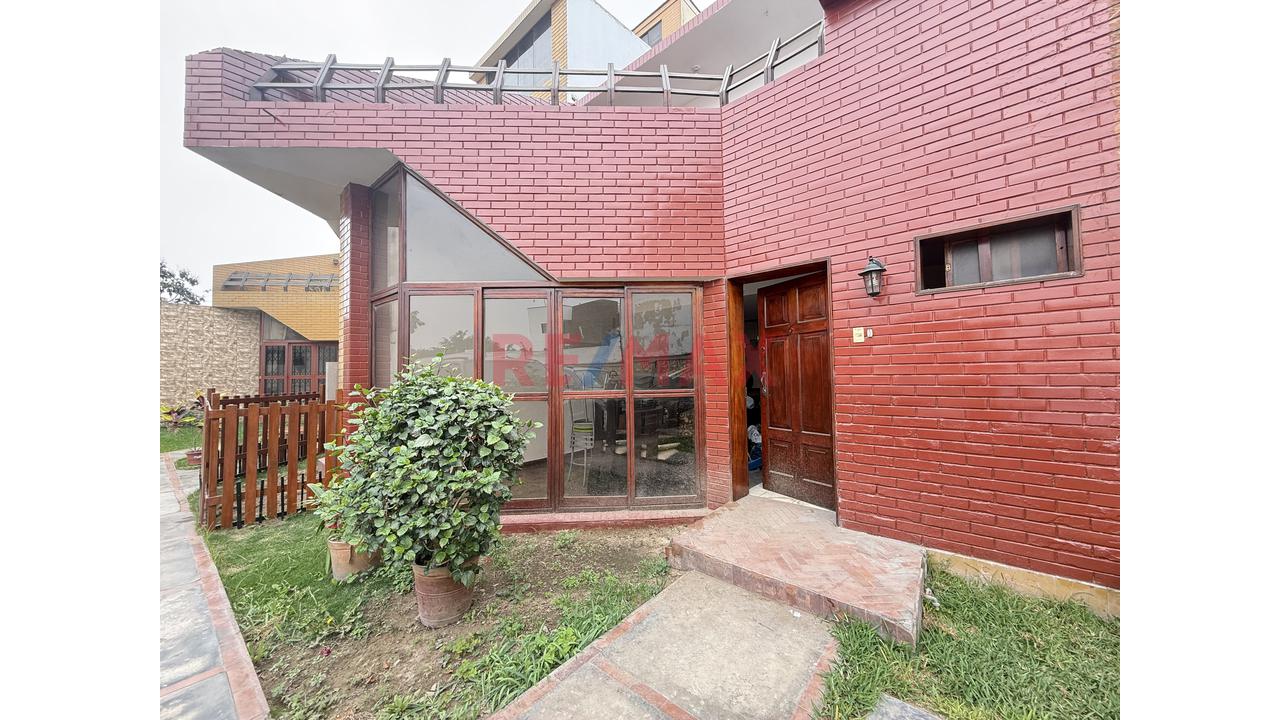 Se Alquila Duplex En Condominio - La Molina