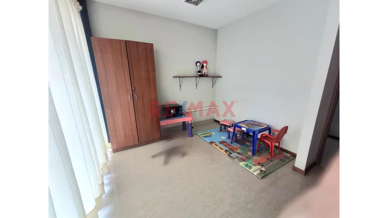 Vendo Amplio Local Comercial De 470M² En Vmt | 3 Pisos Mas Azotea - 5