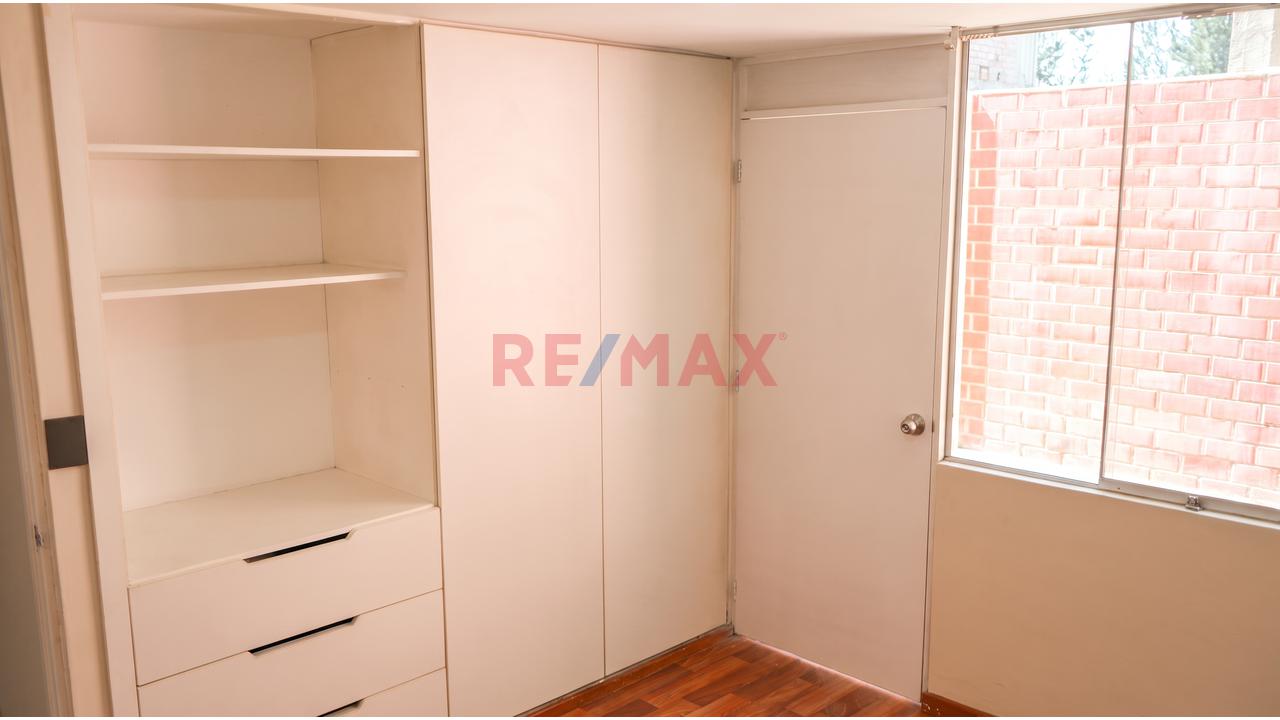 ¡Vive En Primer Piso Con Patios Propios! Departamento De 3 Dormitorios Y Cochera En Cerro Colorado! - 6