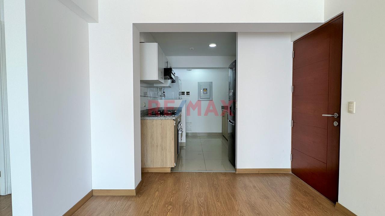 Alquiler De Departamento - Surquilo Límite Con San Isidro - 4