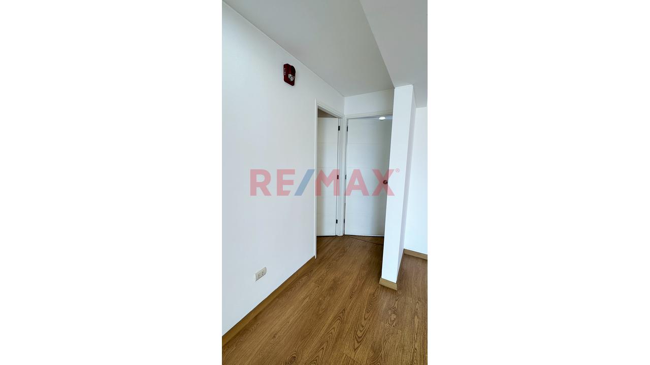 Alquiler De Departamento - Surquilo Límite Con San Isidro - 9
