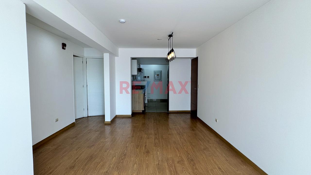 Alquiler De Departamento - Surquilo Límite Con San Isidro - 3