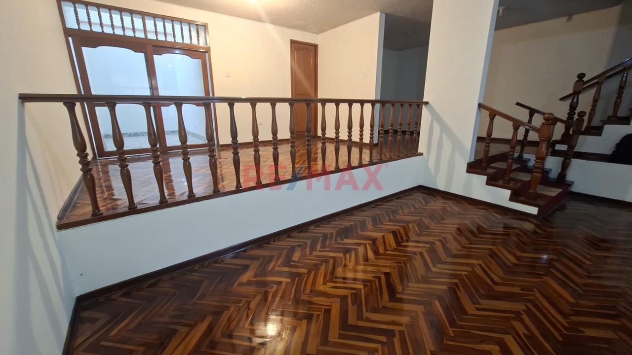 Se Alquila Casa En La Molina - 18