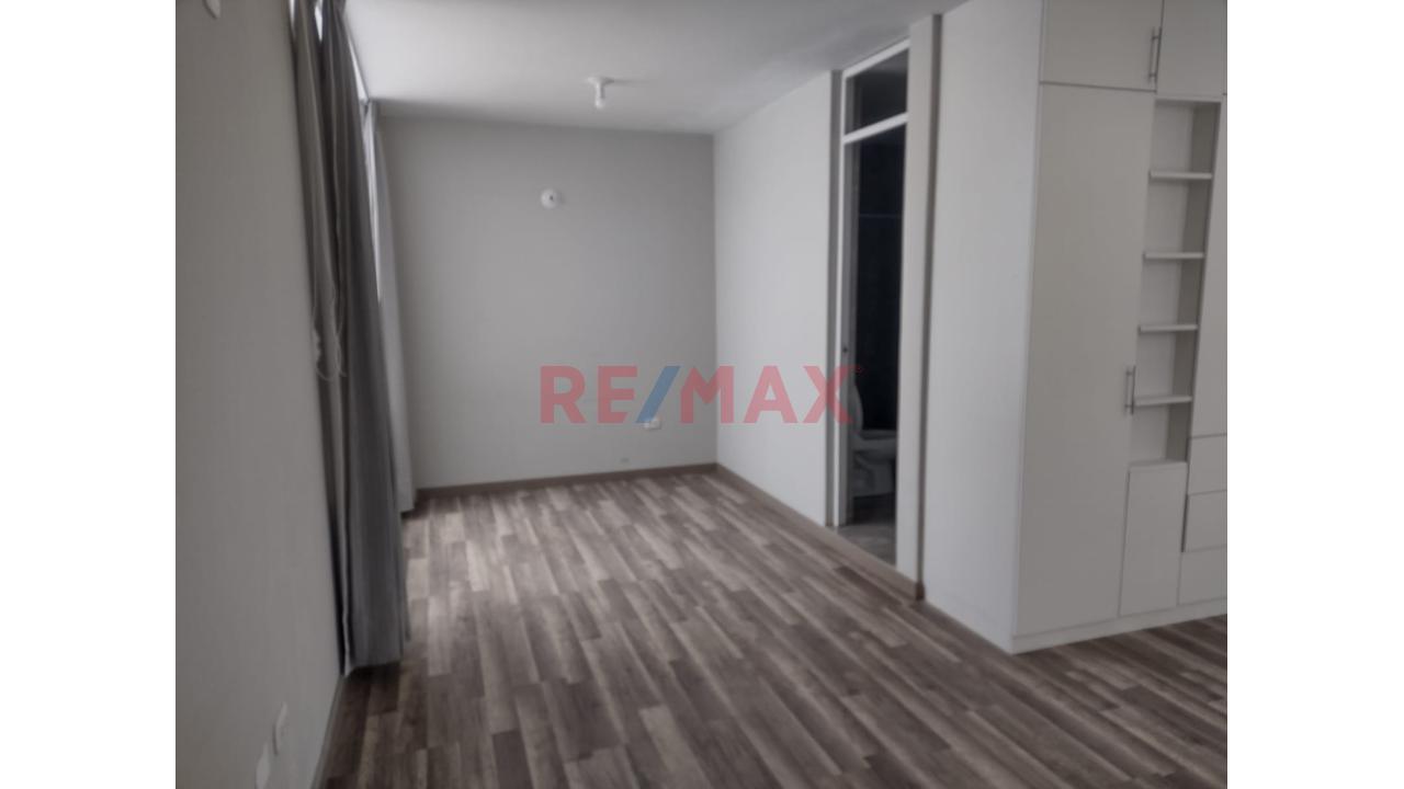 Se Alquila Bonito Y Comodo Departamento De Estreno — foto 6