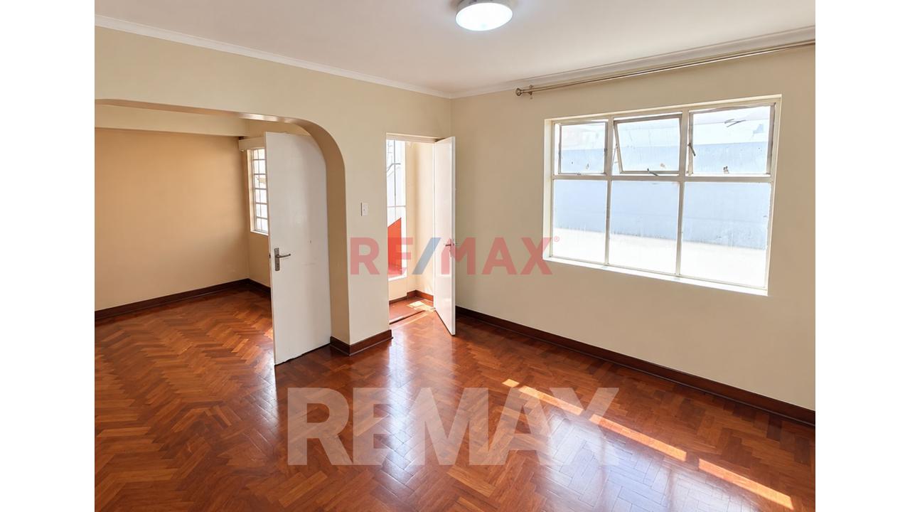 Alquiler   Local Comercial En Av Reducto - Miraflores — foto 8