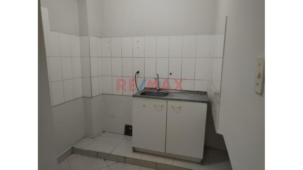 Alquiler De Local Comercial Primer Piso Cerca Al Quinto Puente — foto 10