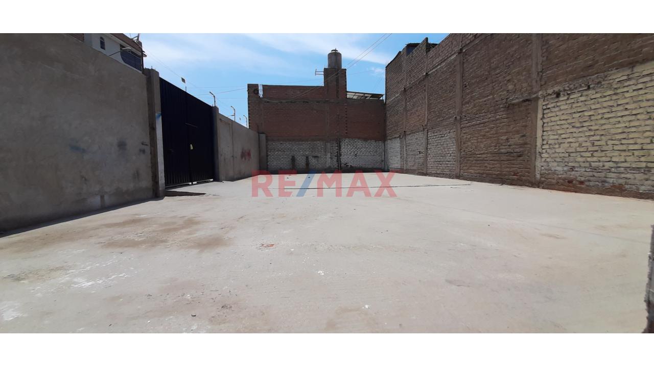 Local Comercial En Alquiler En Smp 201 M2 - 1