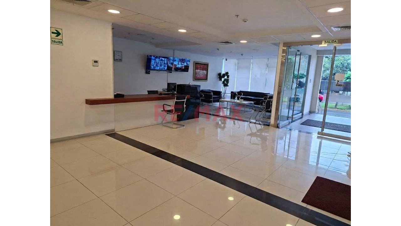 Alquilo Local / Oficina En 1Er Piso, 2 Cocheras, Con Ingreso Independiente – San Borja — foto 5