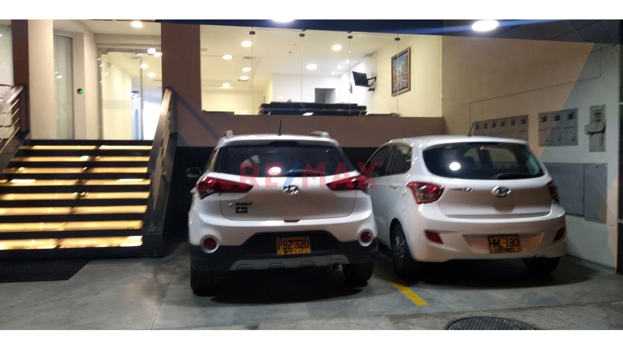 Alquilo Local / Oficina En 1Er Piso, 2 Cocheras, Con Ingreso Independiente – San Borja — foto 10