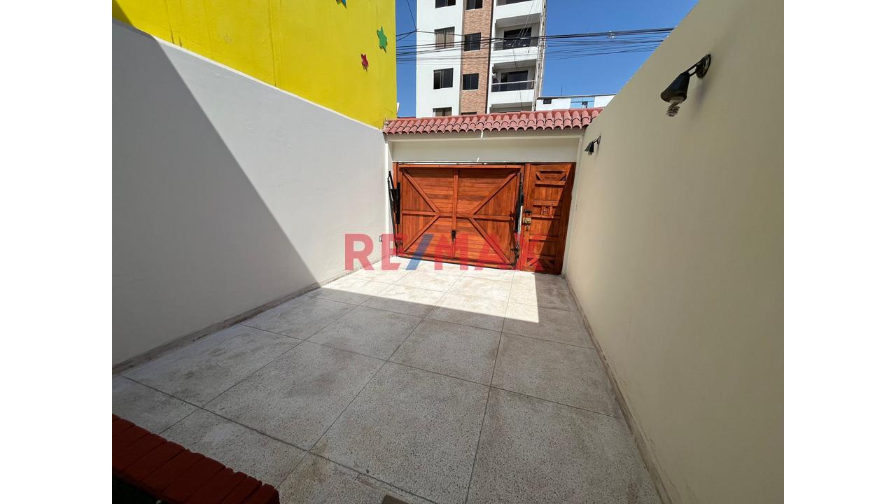 Casa En Alquiler En Bellavista | Amplia, Funcional Y Muy Bien Ubicada — foto 3