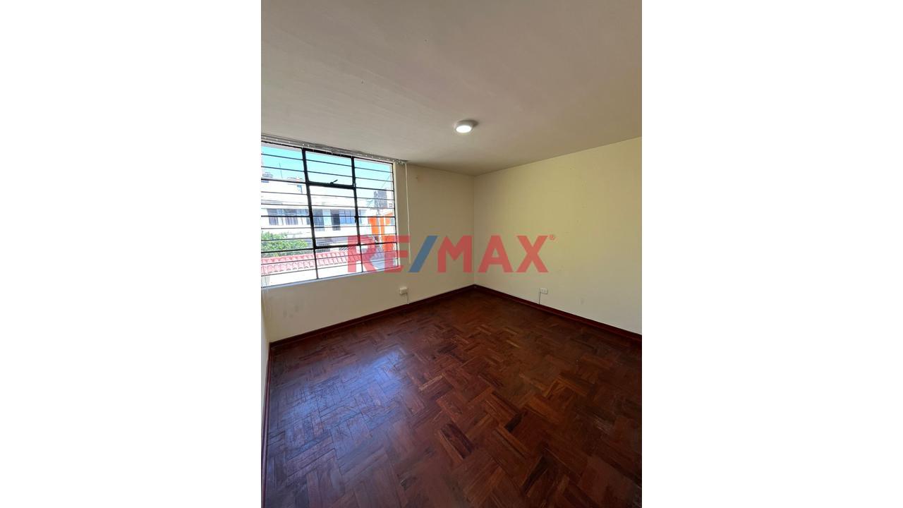 Casa En Alquiler En Bellavista | Amplia, Funcional Y Muy Bien Ubicada — foto 2