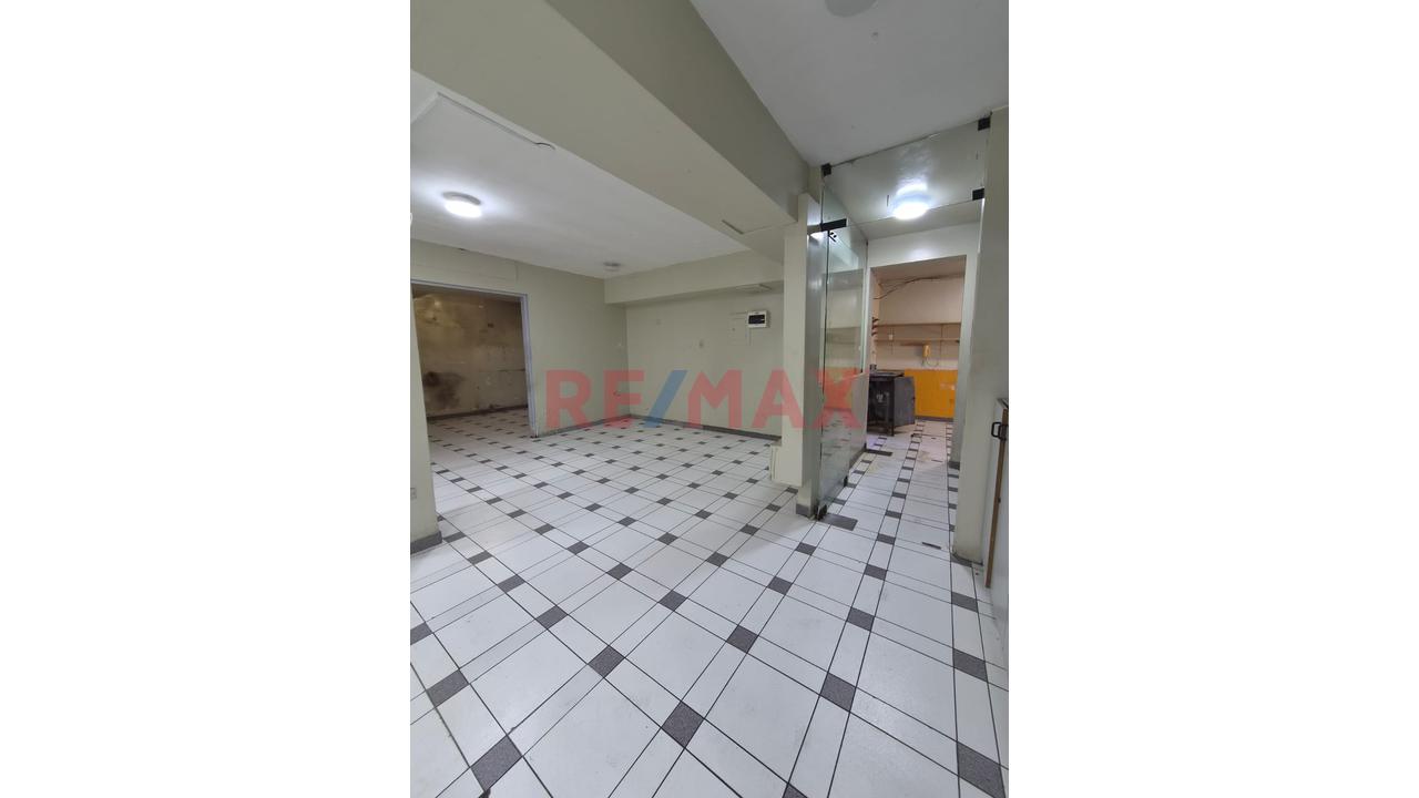 🏢 Amplio Local Para Oficinas Y Uso Empresarial || 💰 Alquiler: Us$ 2,800 Negociables - 5