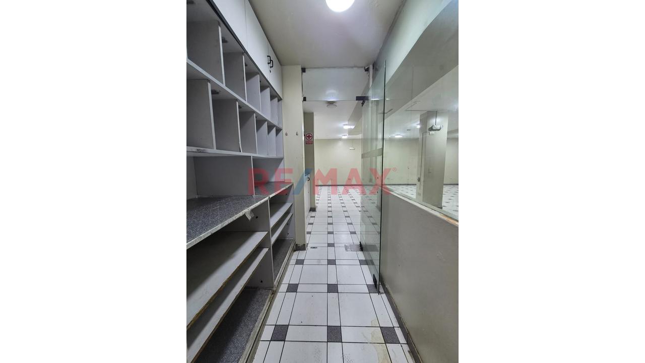 🏢 Amplio Local Para Oficinas Y Uso Empresarial || 💰 Alquiler: Us$ 2,800 Negociables - 8