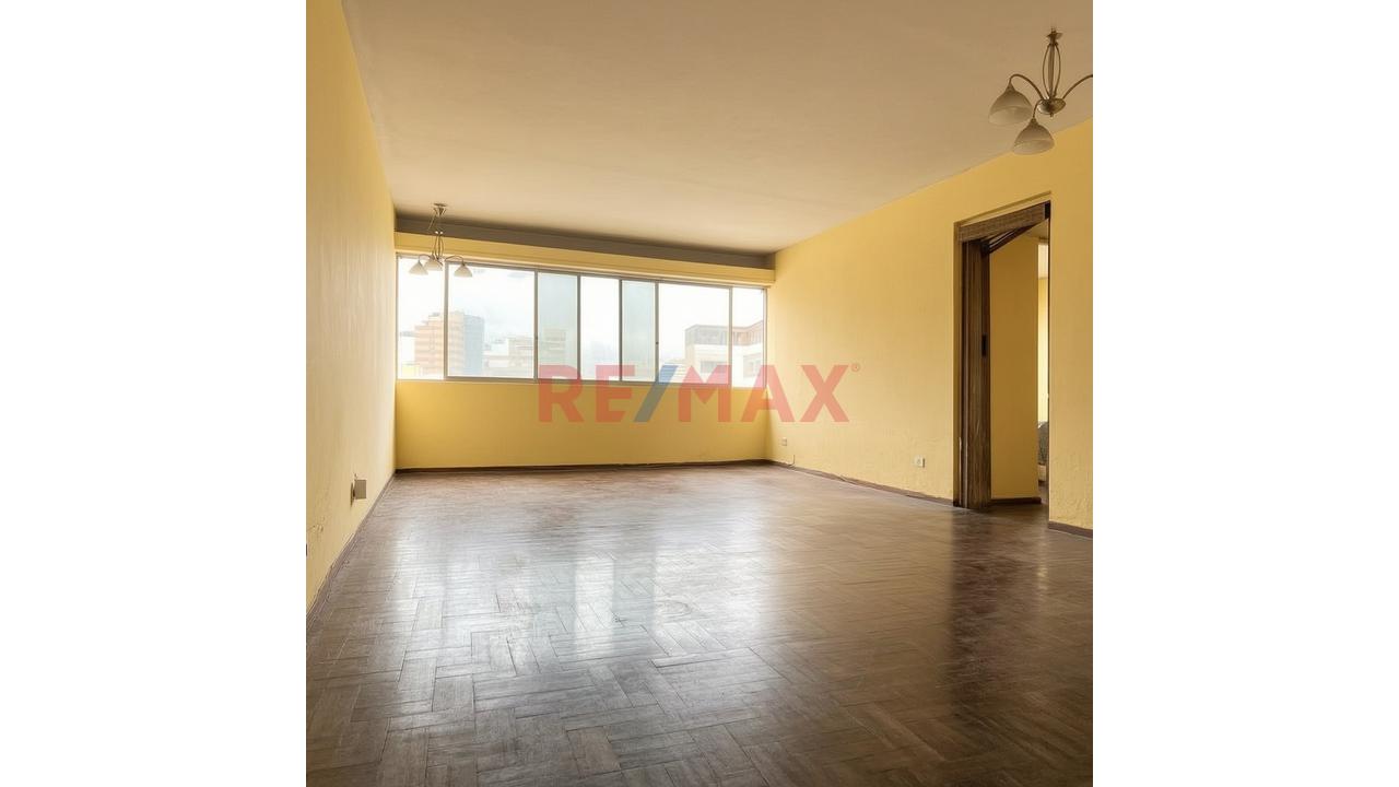 Venta De Departamento En Miraflores - 3